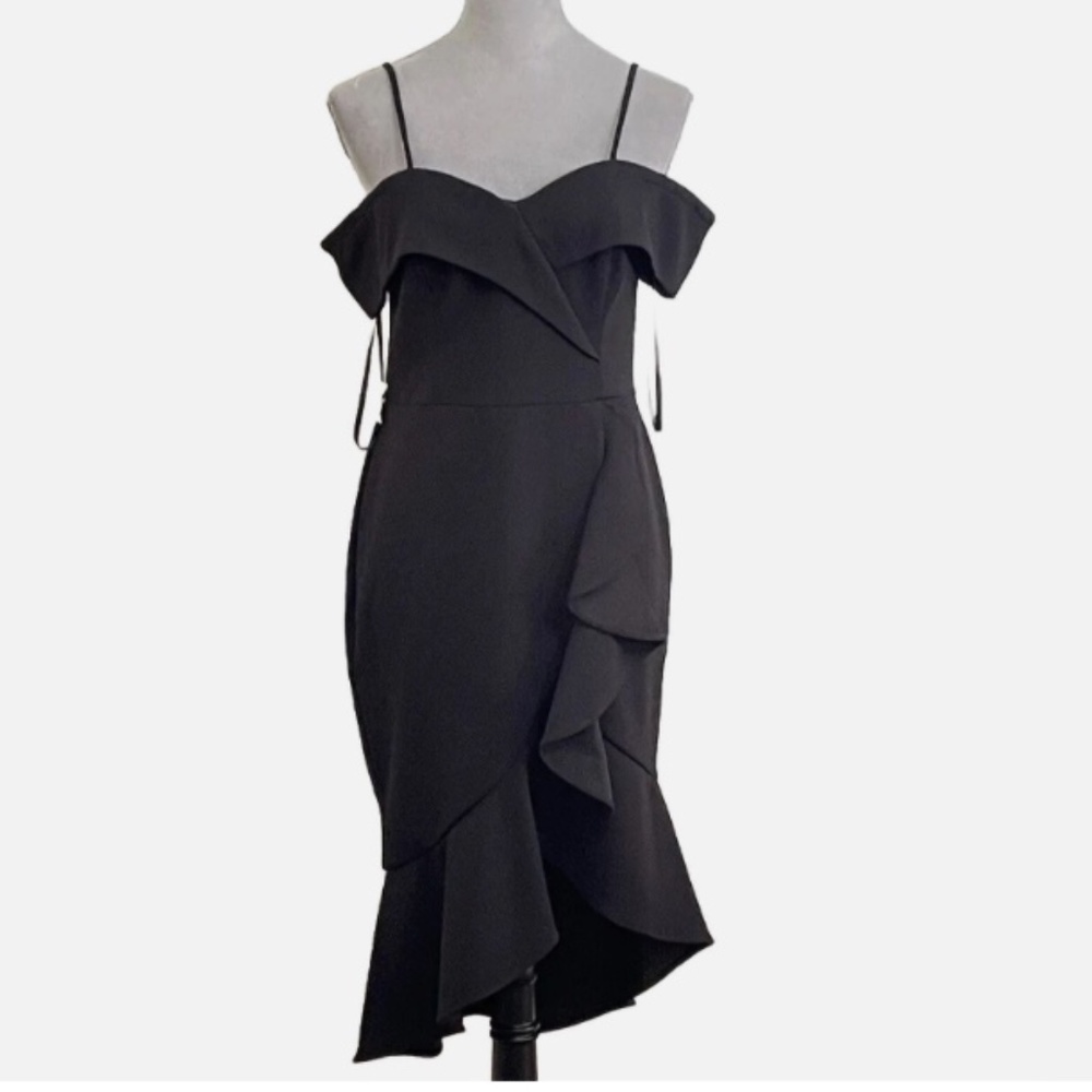 BEBE Shift Dress Size: 6